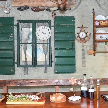 Apartment Santo - Okrug Gornji