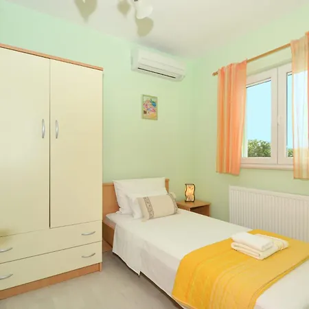 Santo - Okrug Gornji Apartment