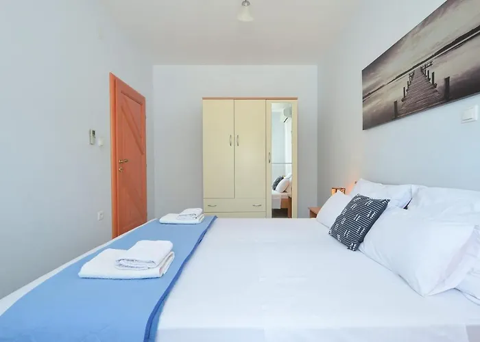 Santo - Okrug Gornji Trogir