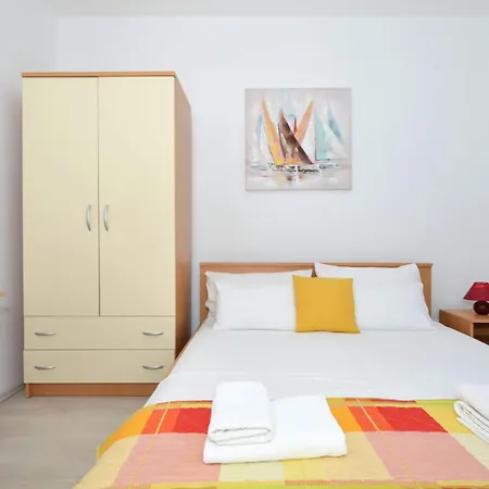 Apartman Santo - Okrug Gornji
