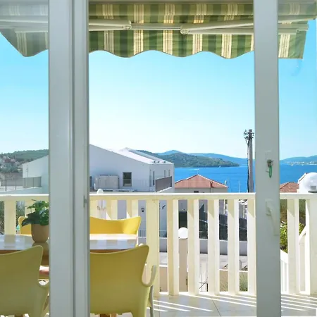 Santo - Okrug Gornji Trogir