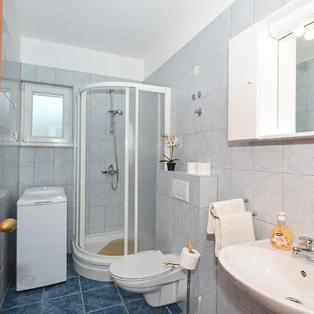 Santo - Okrug Gornji * Trogir