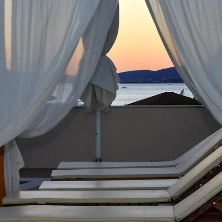 Santo - Okrug Gornji